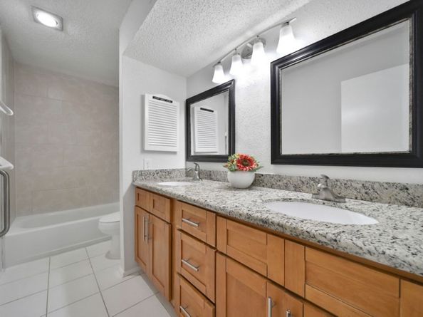 7900 N Stadium Drive 86, Houston TX 77030