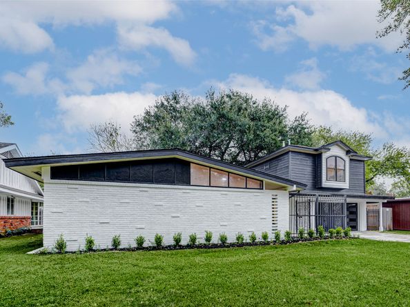 9219 Timberside Drive, Houston TX 77025