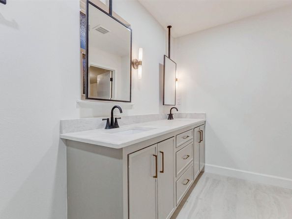 9219 Timberside Drive, Houston TX 77025