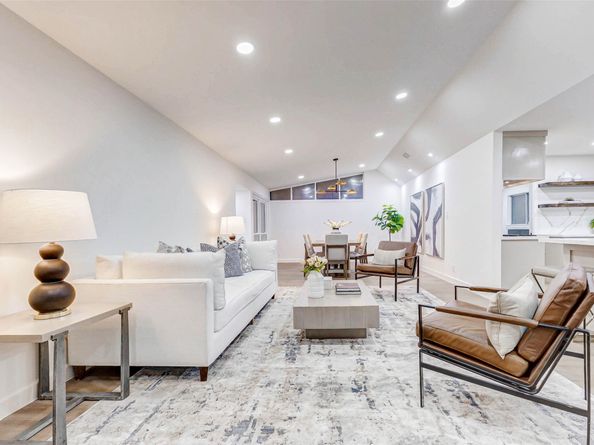 9219 Timberside Drive, Houston TX 77025