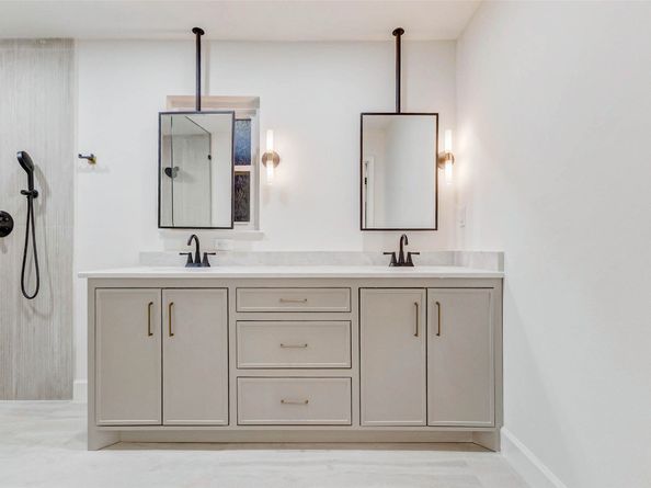 9219 Timberside Drive, Houston TX 77025