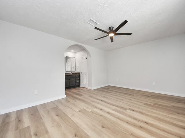 5918 Crooked Post Road, Spring TX 77373