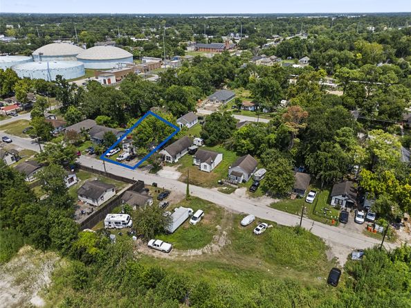 7332 Parkes Street, Houston TX 77088