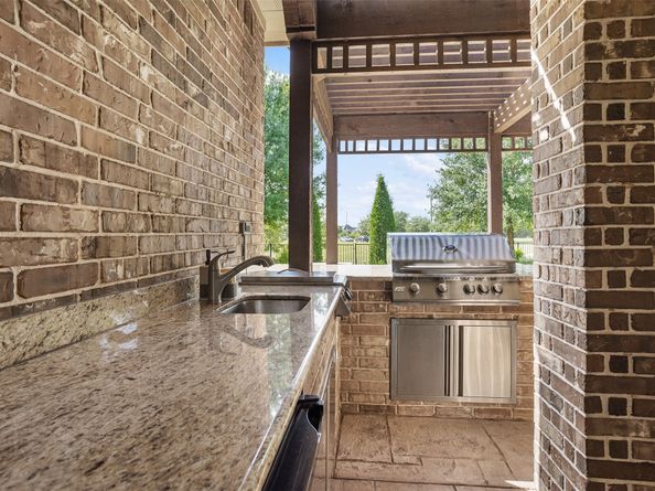 3427 Limestone Sky Court, Houston TX 77059