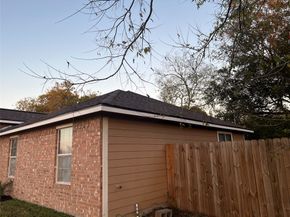 11007 Glenhollow Drive, Houston TX 77048