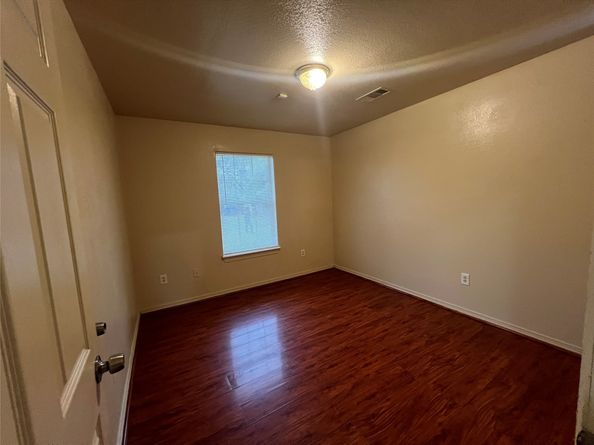 11007 Glenhollow Drive, Houston TX 77048