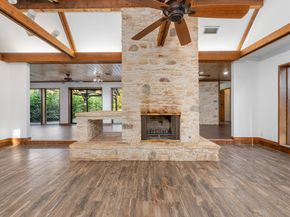 207 Wroxton Drive, Conroe TX 77304