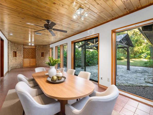 207 Wroxton Drive, Conroe TX 77304