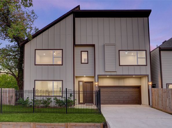 3828 Lockhart Street, Houston TX 77051