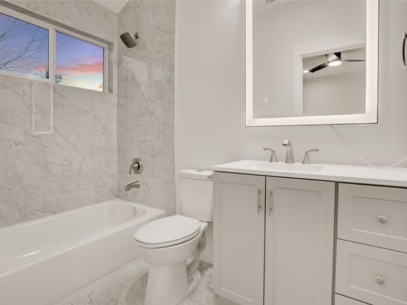 3828 Lockhart Street, Houston TX 77051