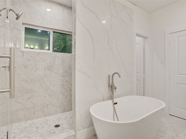 3828 Lockhart Street, Houston TX 77051