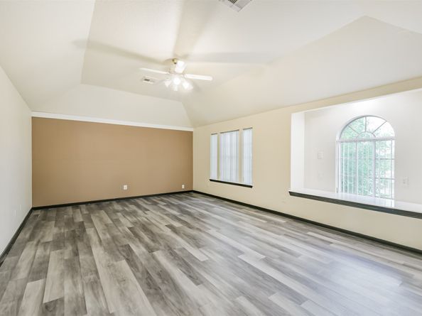 1747 Rushworth Drive, Houston TX 77014