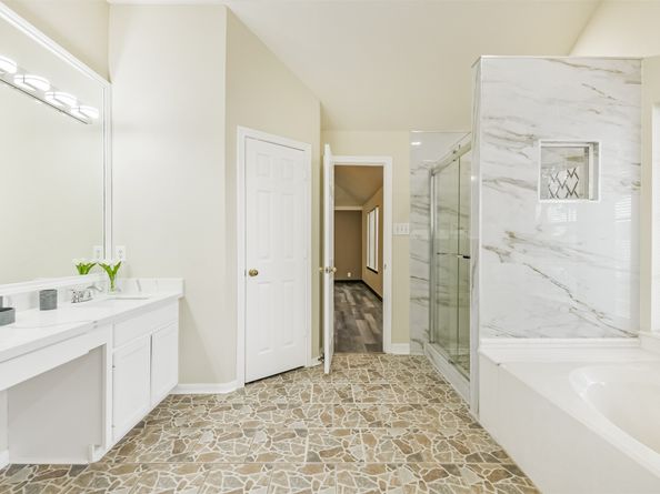 1747 Rushworth Drive, Houston TX 77014