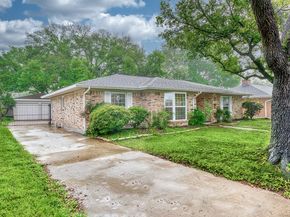 5722 Cheltenham Drive, Houston TX 77096