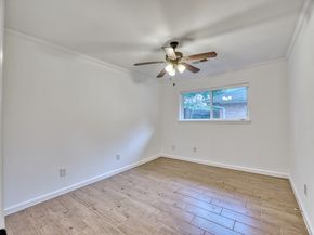 5722 Cheltenham Drive, Houston TX 77096