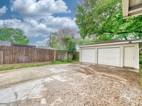 5722 Cheltenham Drive, Houston TX 77096