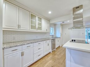 5722 Cheltenham Drive, Houston TX 77096