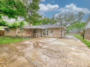 5722 Cheltenham Drive, Houston TX 77096