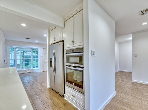 5722 Cheltenham Drive, Houston TX 77096