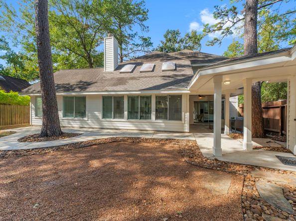 7 W Southfork Pines Circle, The Woodlands TX 77381