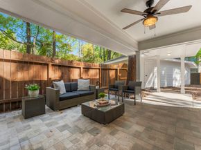 7 W Southfork Pines Circle, The Woodlands TX 77381