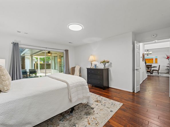 7 W Southfork Pines Circle, The Woodlands TX 77381