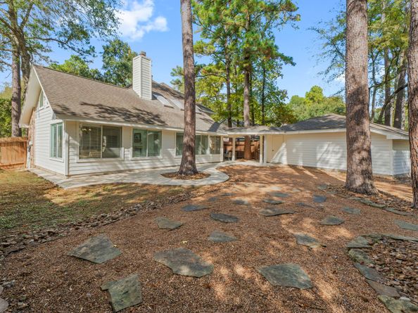 7 W Southfork Pines Circle, The Woodlands TX 77381