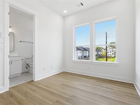 8919 Sunshine Laverne Lane, Houston TX 77080