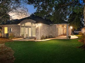55 W Palmer Bend, The Woodlands TX 77381