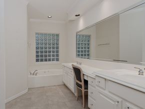 55 W Palmer Bend, The Woodlands TX 77381