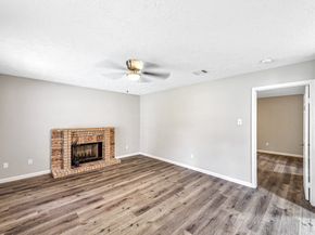 8426 Laurel Trails Drive, Houston TX 77095