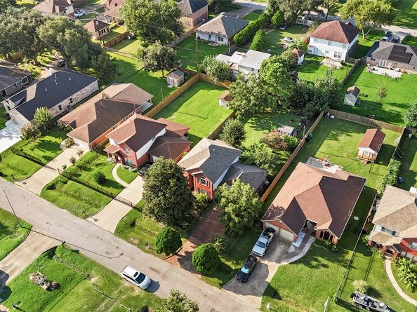 8417 Folkstone Lane, Houston TX 77075