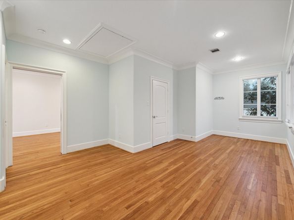 3020 Ella Lee Lane, Houston TX 77019