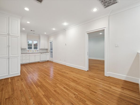 3020 Ella Lee Lane, Houston TX 77019