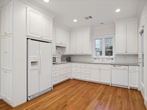 3020 Ella Lee Lane, Houston TX 77019