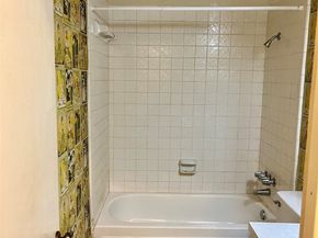 4 Eastwood Circle, Conroe TX 77301