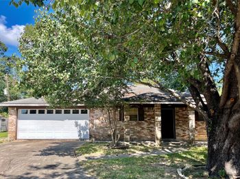 4 Eastwood Circle