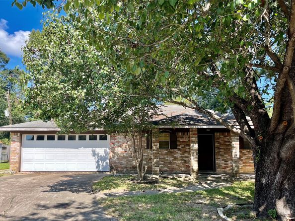 4 Eastwood Circle, Conroe TX 77301