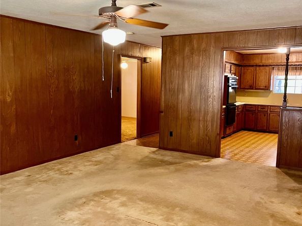 4 Eastwood Circle, Conroe TX 77301