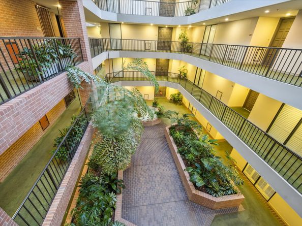 9333 Memorial Drive 301, Houston TX 77024