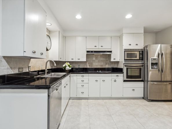 9333 Memorial Drive 301, Houston TX 77024