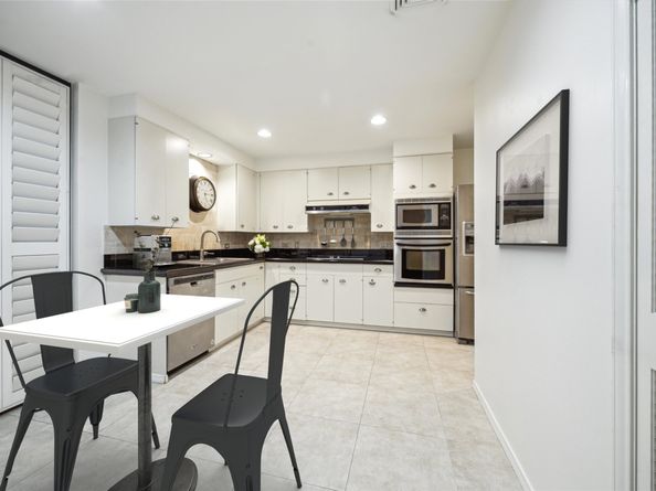 9333 Memorial Drive 301, Houston TX 77024