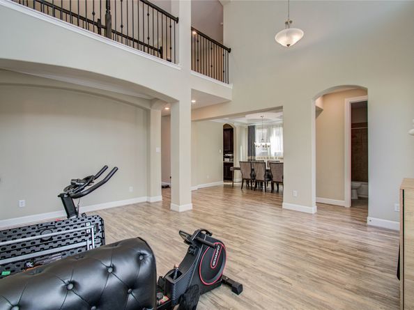 66 Zenith Lane, Sugar Land TX 77498