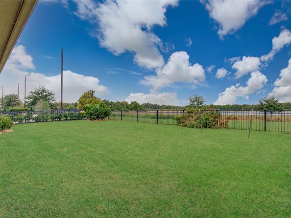 66 Zenith Lane, Sugar Land TX 77498