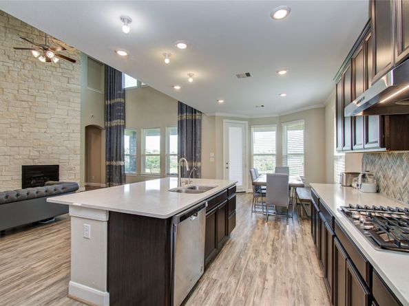 66 Zenith Lane, Sugar Land TX 77498