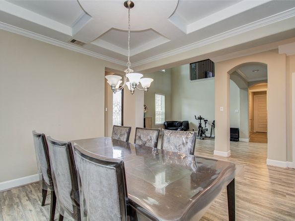 66 Zenith Lane, Sugar Land TX 77498