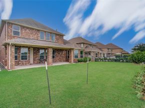66 Zenith Lane, Sugar Land TX 77498