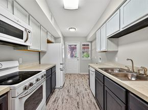 5208 Arboles Drive A4, Houston TX 77035