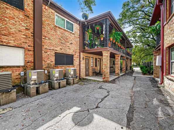 5208 Arboles Drive A4, Houston TX 77035