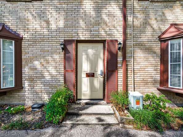 5208 Arboles Drive A4, Houston TX 77035